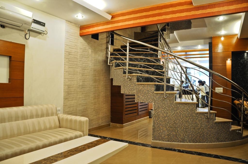 Hotel Vanson Villa - Near Connaught Place 뉴델리 외부 사진