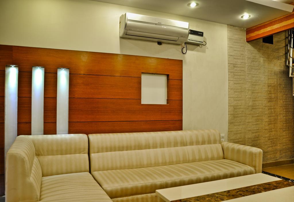 Hotel Vanson Villa - Near Connaught Place 뉴델리 외부 사진
